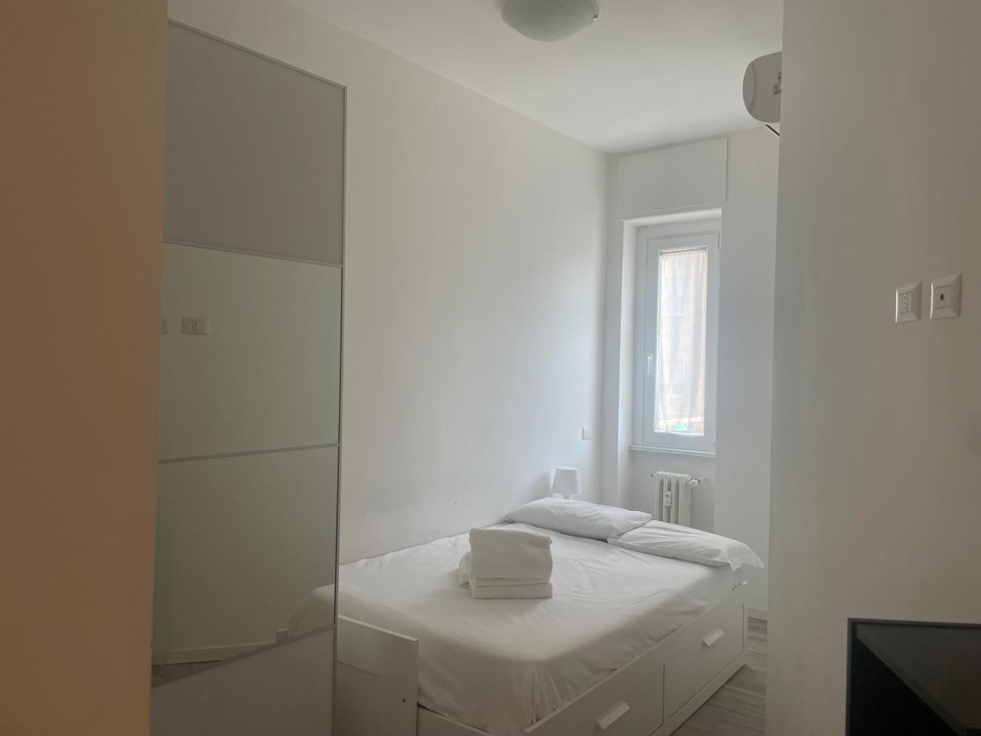 Gardone Apartment - Ampio Appartamento Con 2 Camere Da Letto - Comodo Per Duomo! Mailand Exterior foto