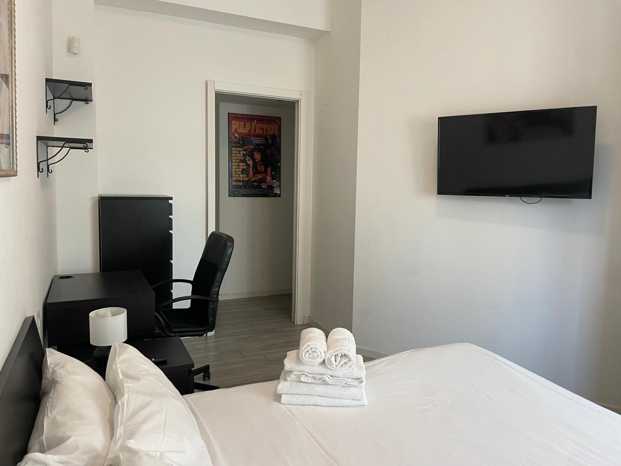 Gardone Apartment - Ampio Appartamento Con 2 Camere Da Letto - Comodo Per Duomo! Mailand Exterior foto