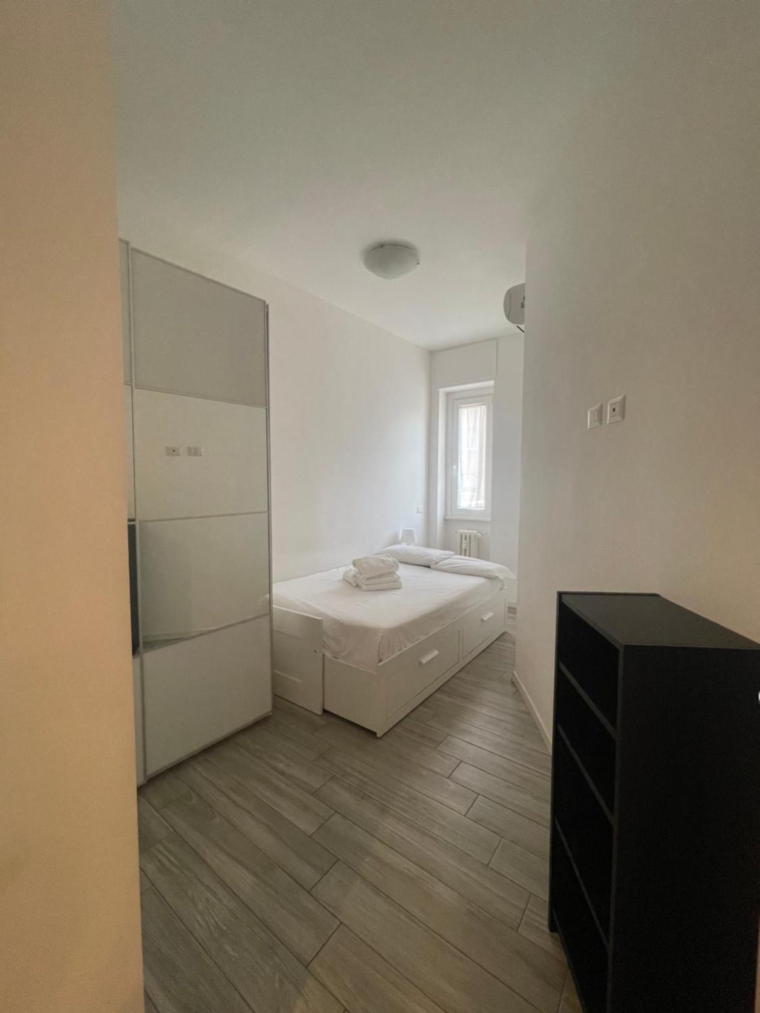 Gardone Apartment - Ampio Appartamento Con 2 Camere Da Letto - Comodo Per Duomo! Mailand Exterior foto